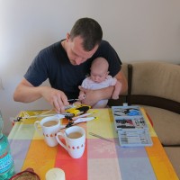 Reichst du mir mal bitte deinen Schraubenzieher Leni? Ach, machste ja schon...